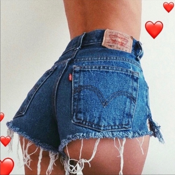 Levi’s Vintage Cut off High Rise Jean Shorts 36